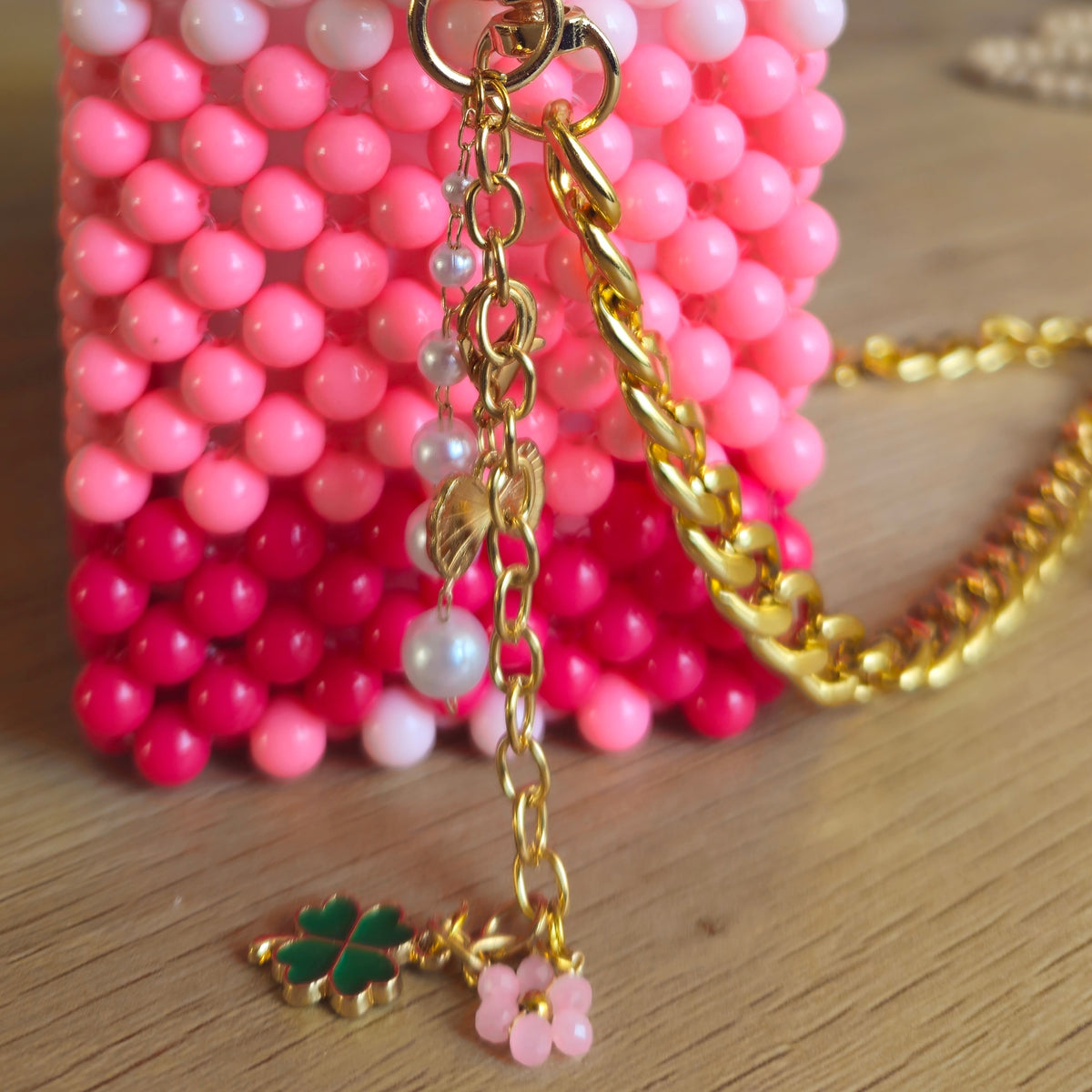 Claudia Pink – Handgefertigte Perlentasche in Pink