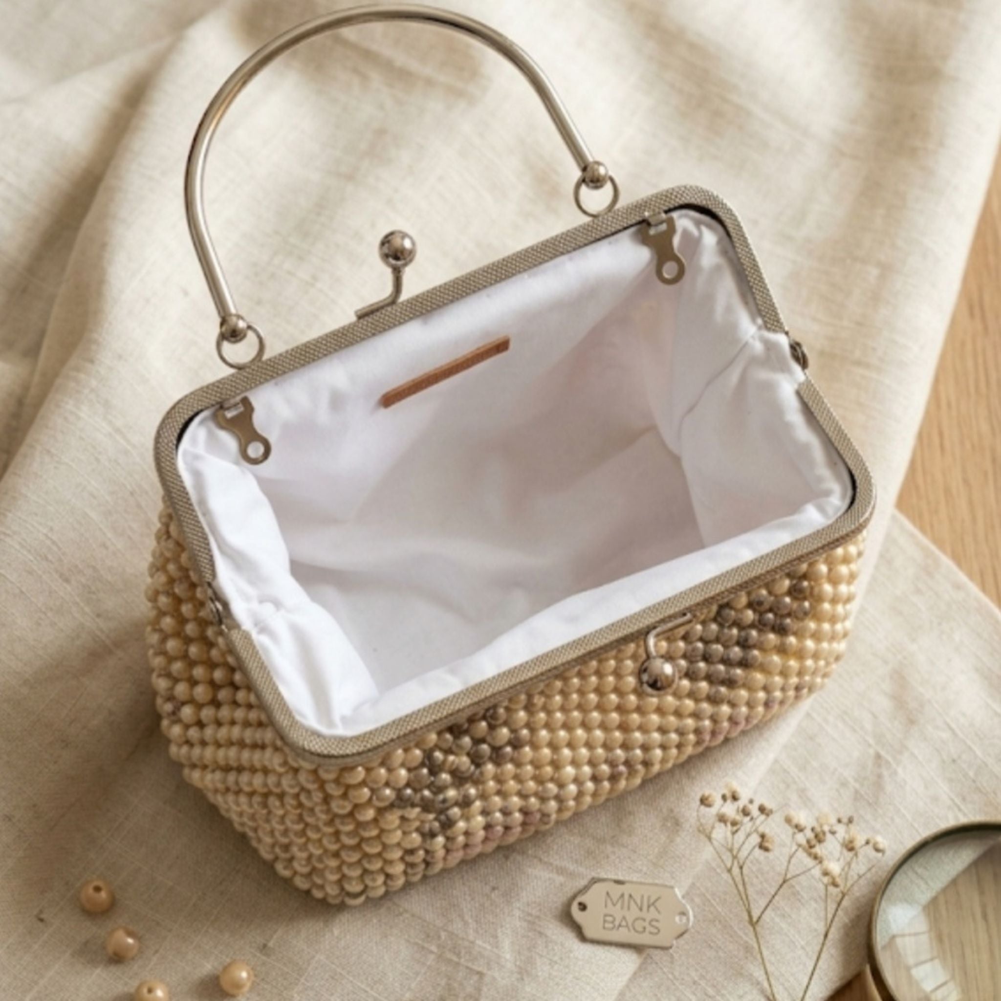 Izabela –Luxus Handgefertigte Perltasche aus Muschelperlen