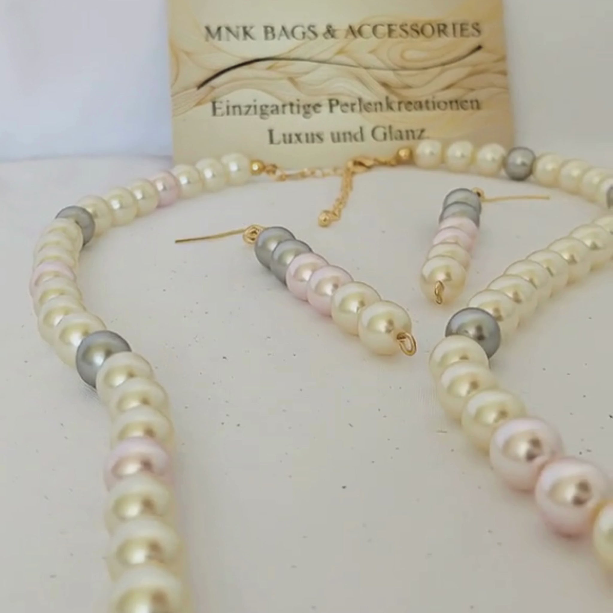 Schmuckset Pastel Elegance: Halskette & Ohrringe
